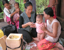 村の巡回予防接種