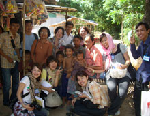 カンボジア農村を歩いて、保健・医療の課題を探ります。